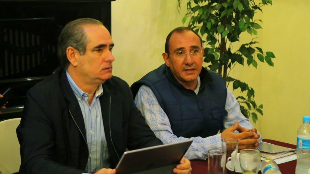 Recibe Siop solicitudes para rehabilitar&nbsp;carreteras