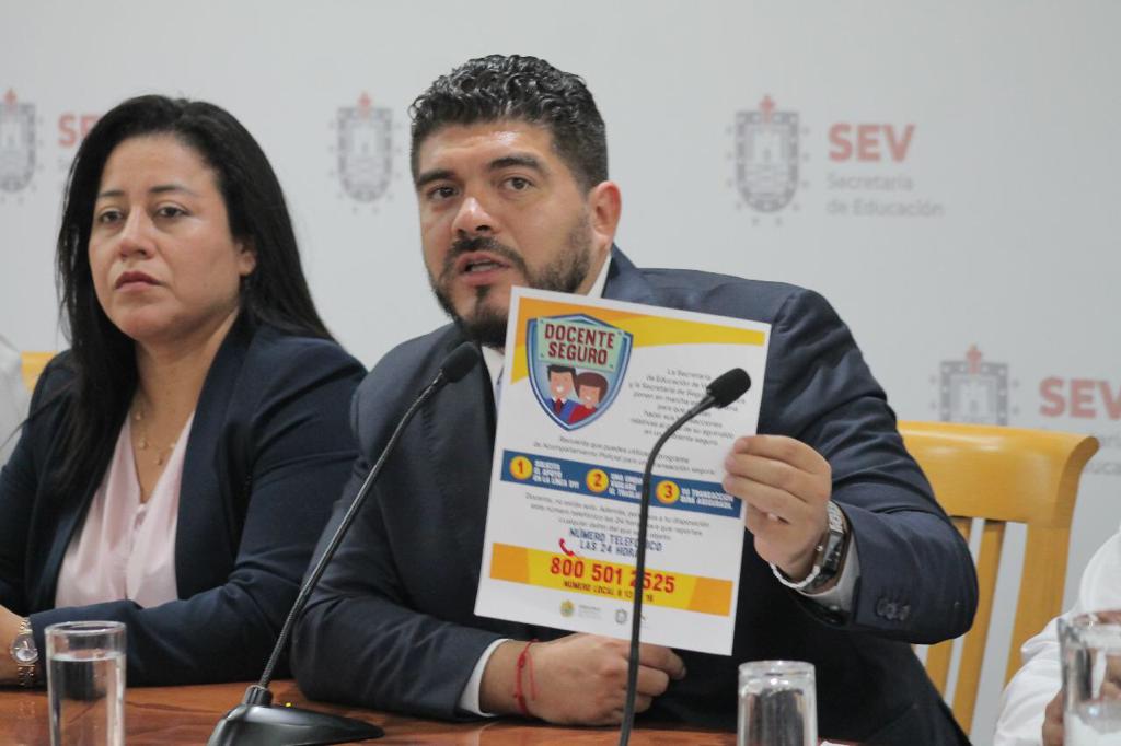 Maestros podrán reportar delitos en línea directa