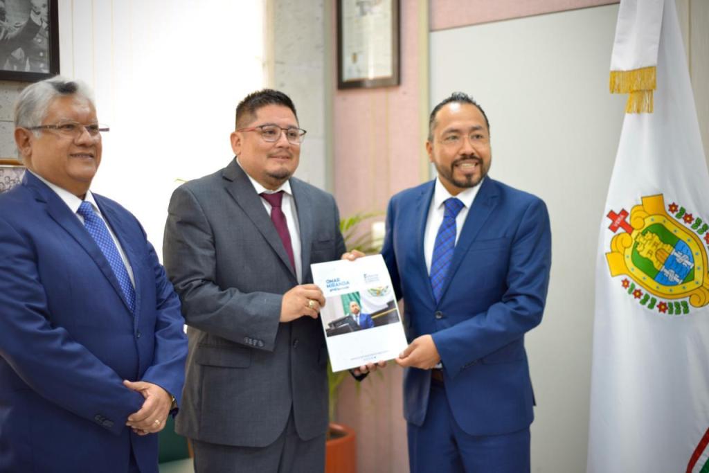 Omar Miranda entrega su Primer Informe de Labores