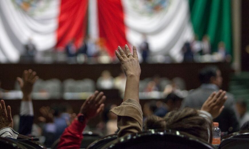 Morena buscará que Canal del Congreso transmita clases por&nbsp;televisión