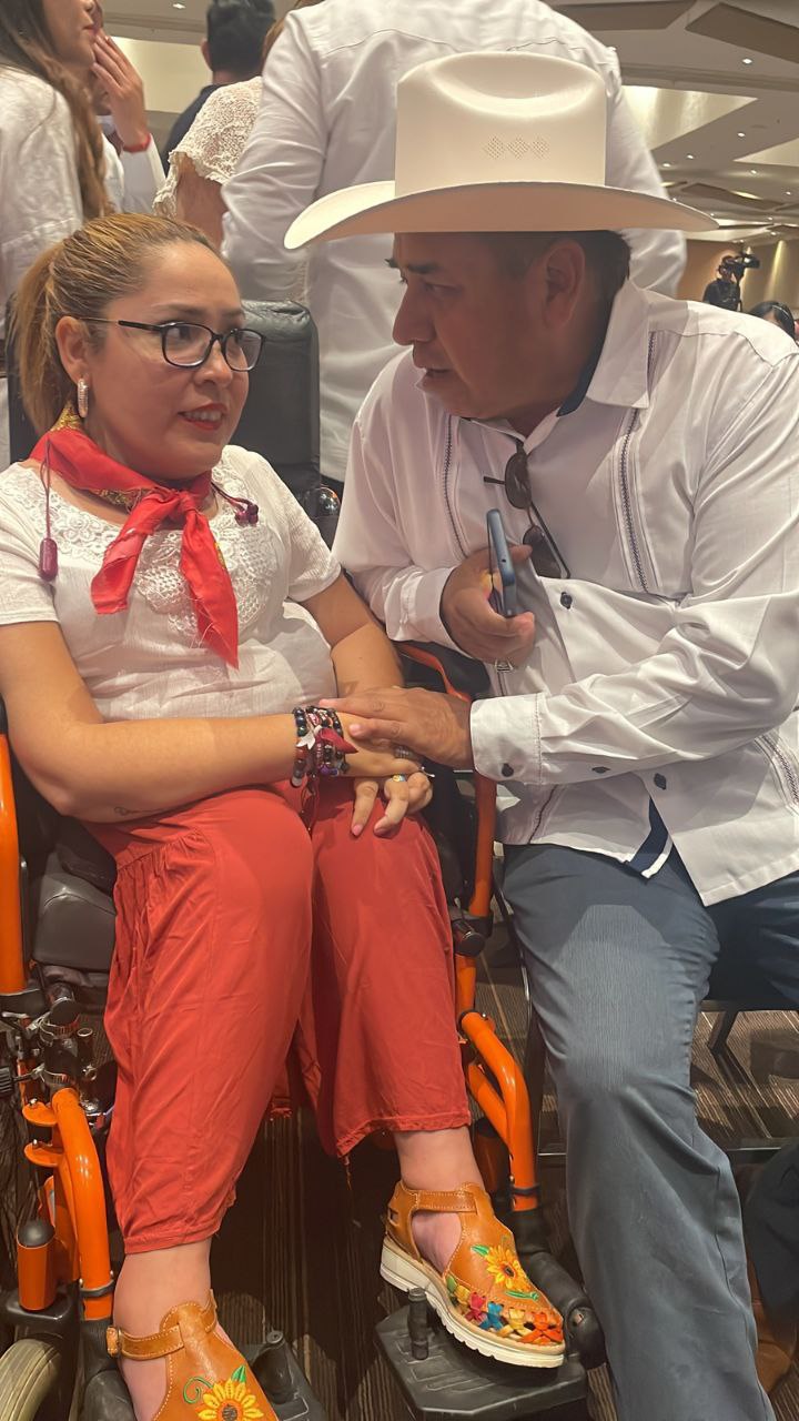 Dr. Carlos Jiménez asiste al encuentro con Adán&nbsp;Augusto