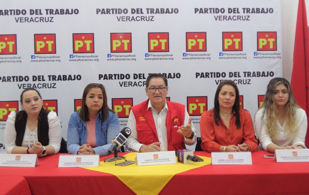 «Gringos hipócritas»: #PT