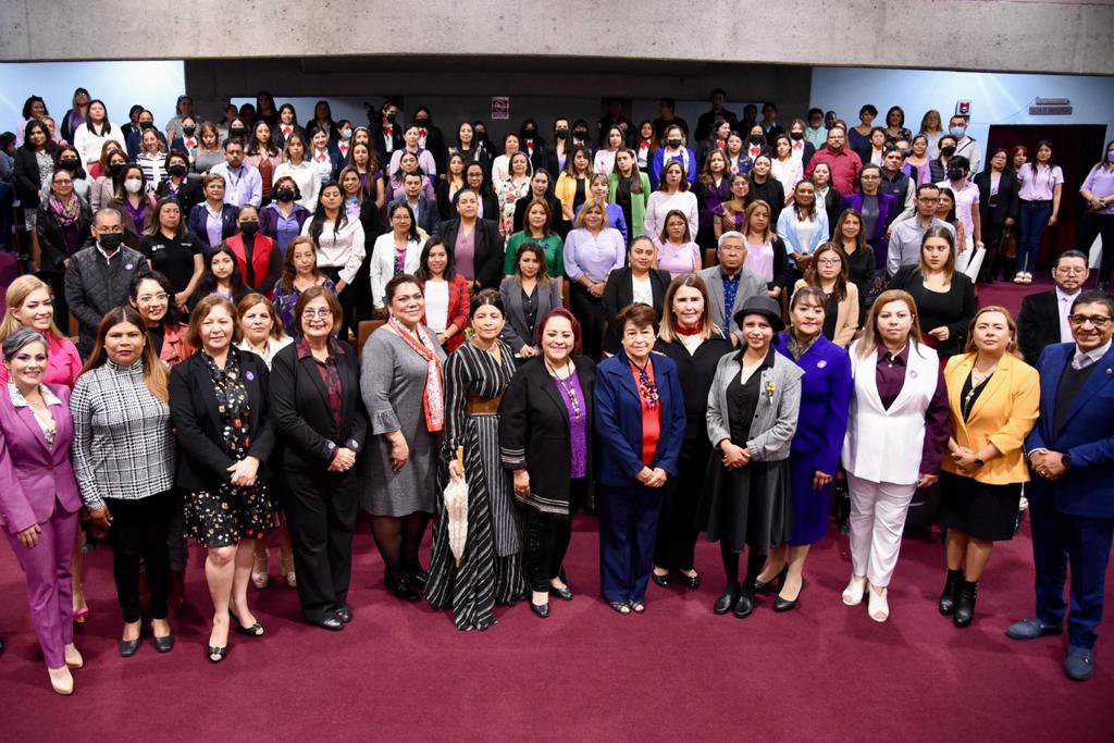 Las mujeres han tenido que romper las cadenas del&nbsp;silencio