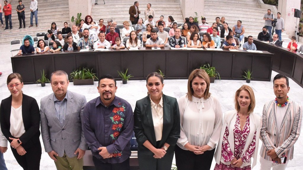 Para cumplir con la&nbsp;ley