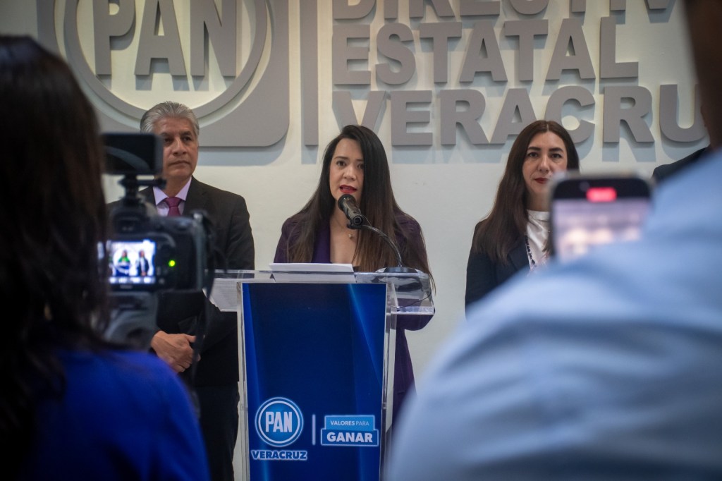 Morena invisibilidad a las&nbsp;mujeres