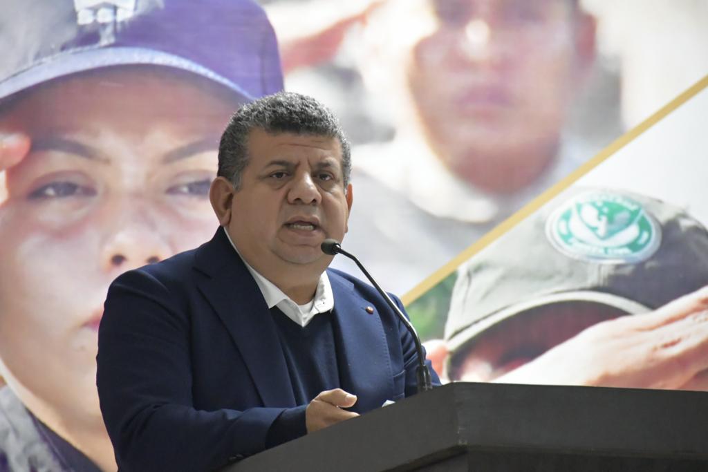 Gobierno entrega casas a familias de policías caídos; suman 111 en cinco&nbsp;años