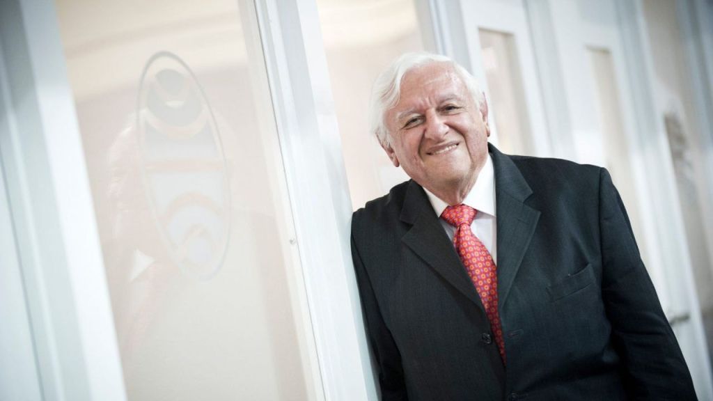 Armando Fuentes Aguirre - Catón