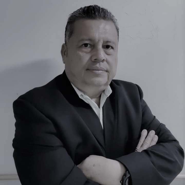 Tras líneas enemigas