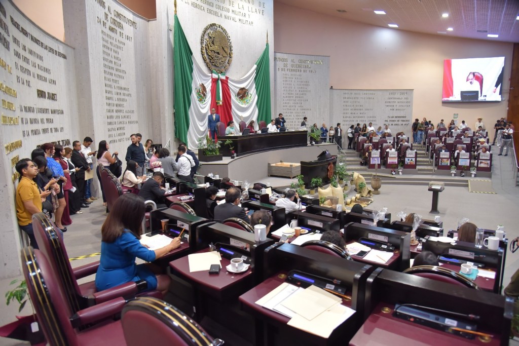 Diputados de Veracruz regresan a sus&nbsp;funciones