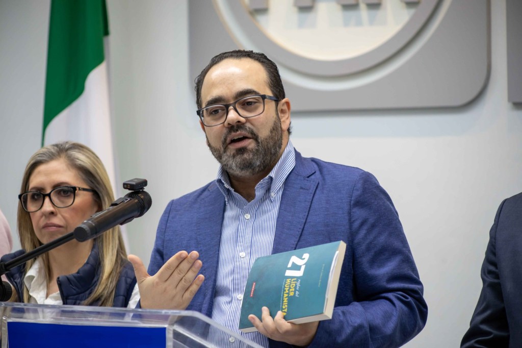 Julio Castillo propone un nuevo enfoque ético en políticas